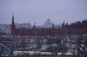 Слушатели МУПИ группы РКИ на выездном занятии в Зарядье.